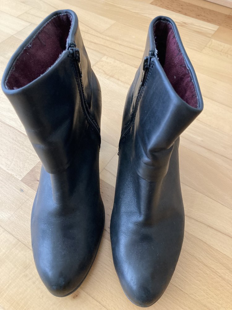 REDUZIERT Leder-Stiefelette, Gr. 38