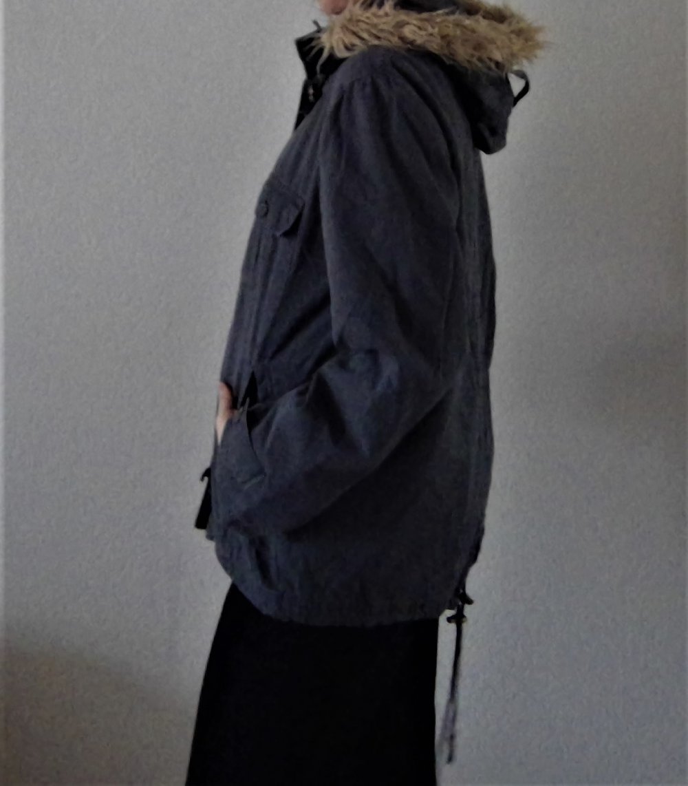 Grau blauer Parka