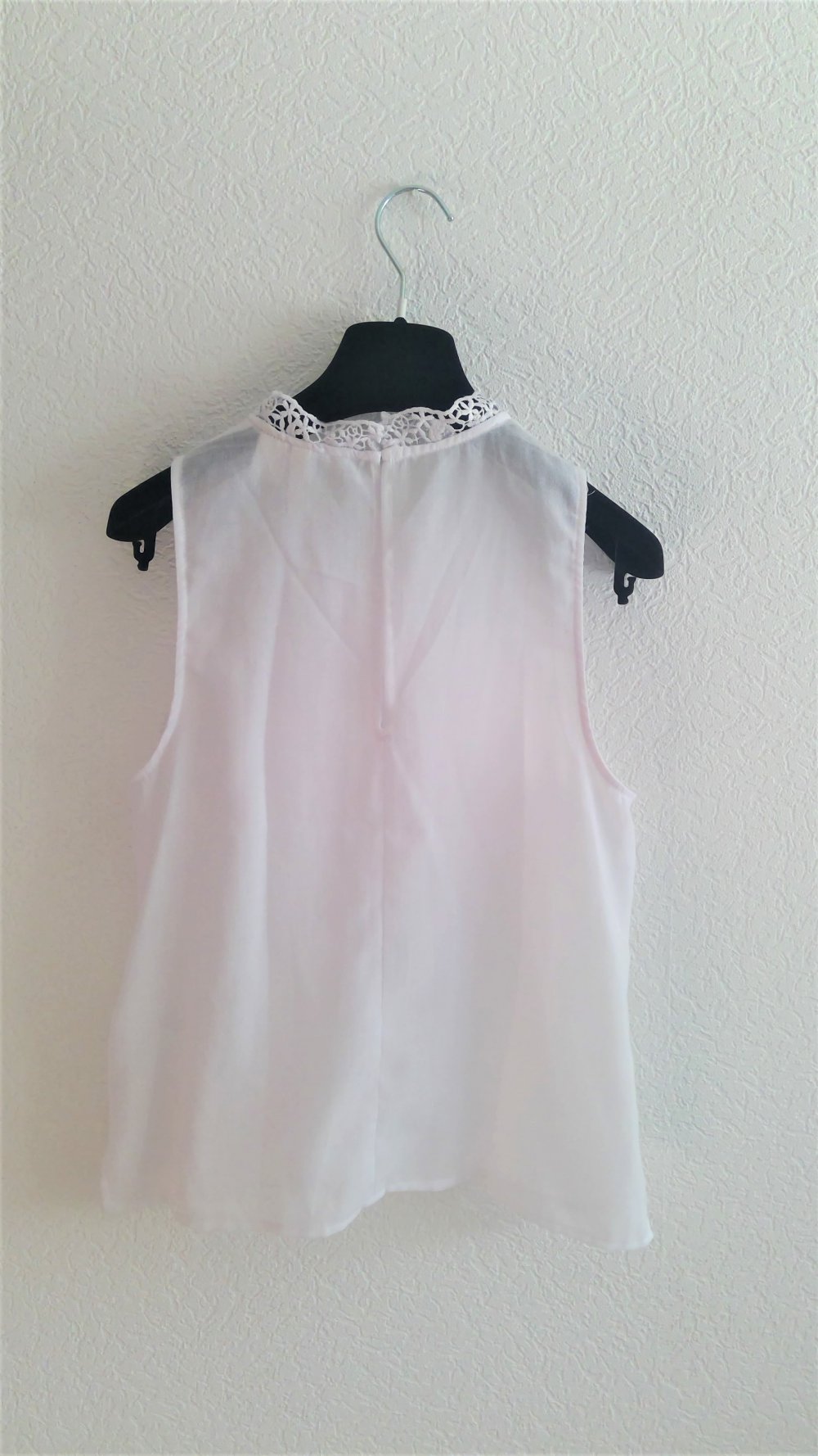 Weiße Spitzenbluse