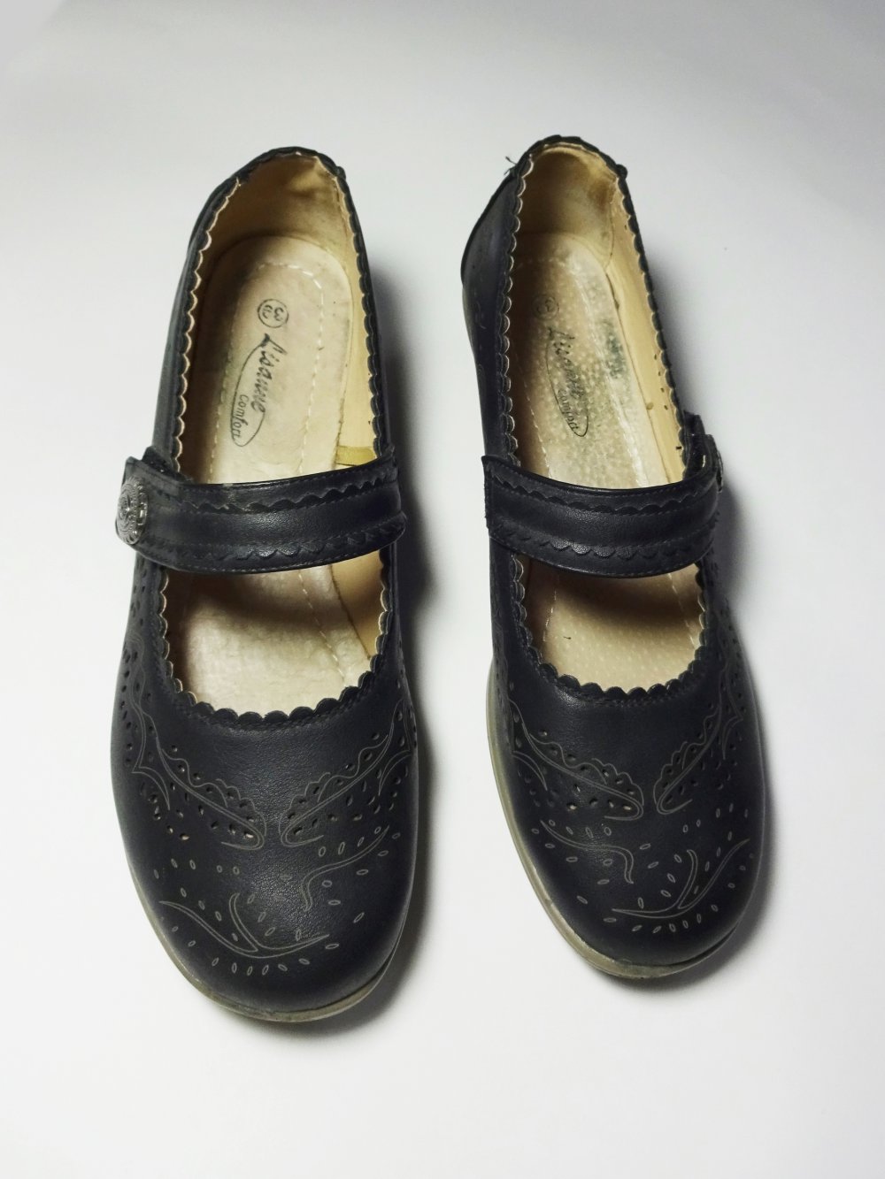 Dunkelblaue Riemchen Ballerinas Klettverschluss Lochmuster Sommer Frühling Gr. 39