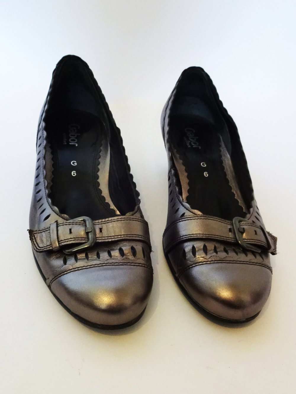 Metallic Pumps Schnalle Bronze Blockabsatz Comfort Lochmuster Schuhweite G Gr. 6 Gr. G 6 Gr. 39