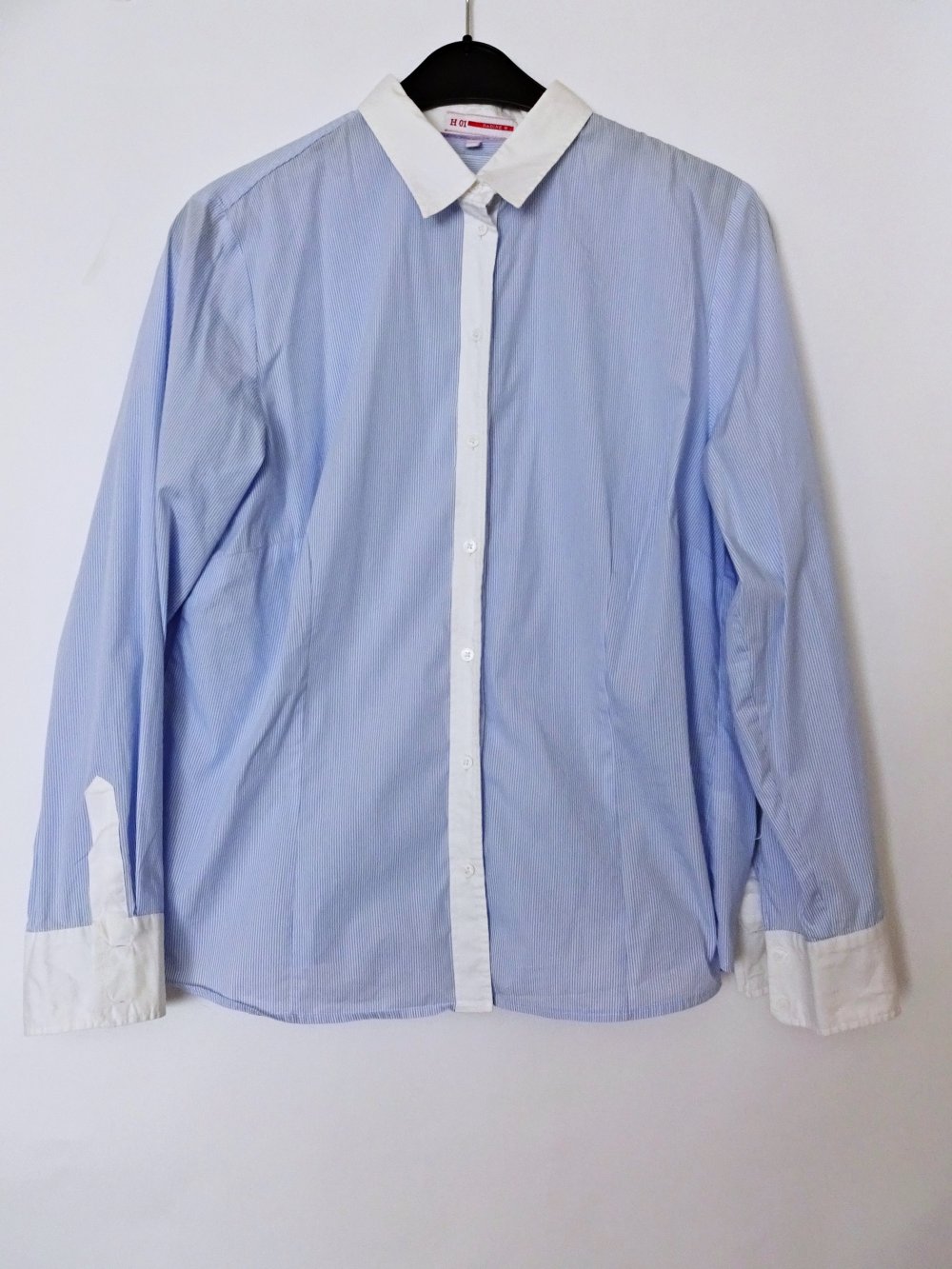 Hellblaue Bluse mit weißen Streifen Büro Business Hemd Hemdbluse Gr. M