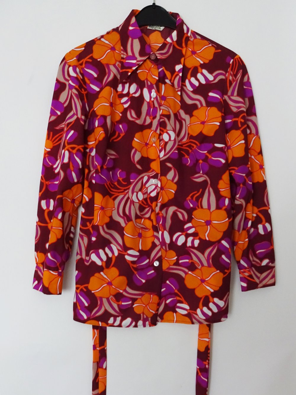 Bunte Vintage Bluse Hemd 70er Jahre Nylon UK England Floral Blumen Color Blocking Gr. L Gr. M