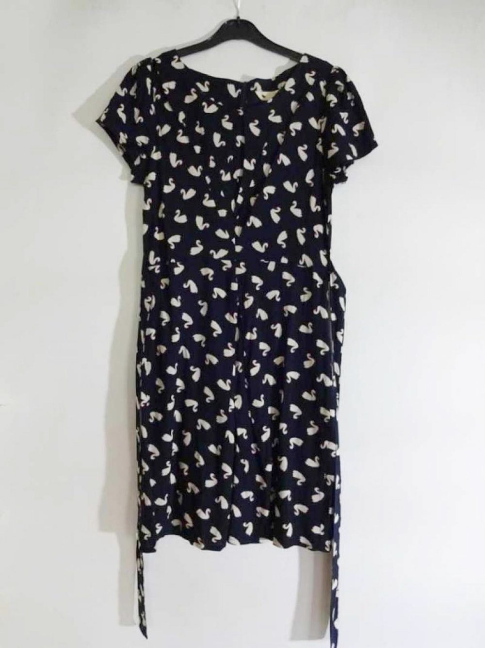 NEU Dunkelblaues Kleid mit Schwänen Yumi Gr. 40 Gr. 12 Gr. M