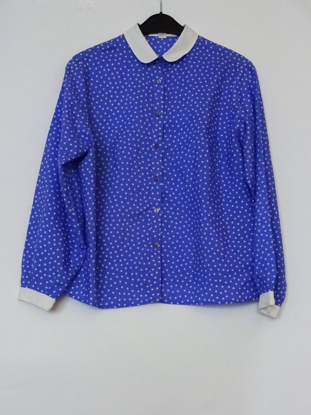 Blaue Bluse mit Polka Dots Tupfen Punkte Bubikragen Gr. 48 Gr. XL