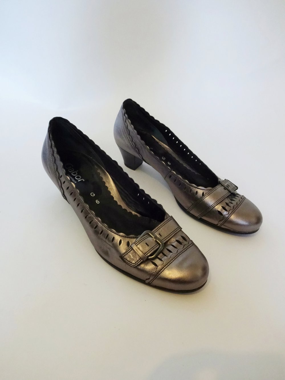 Metallic Pumps Schnalle Bronze Blockabsatz Comfort Lochmuster Schuhweite G Gr. 6 Gr. G 6 Gr. 39