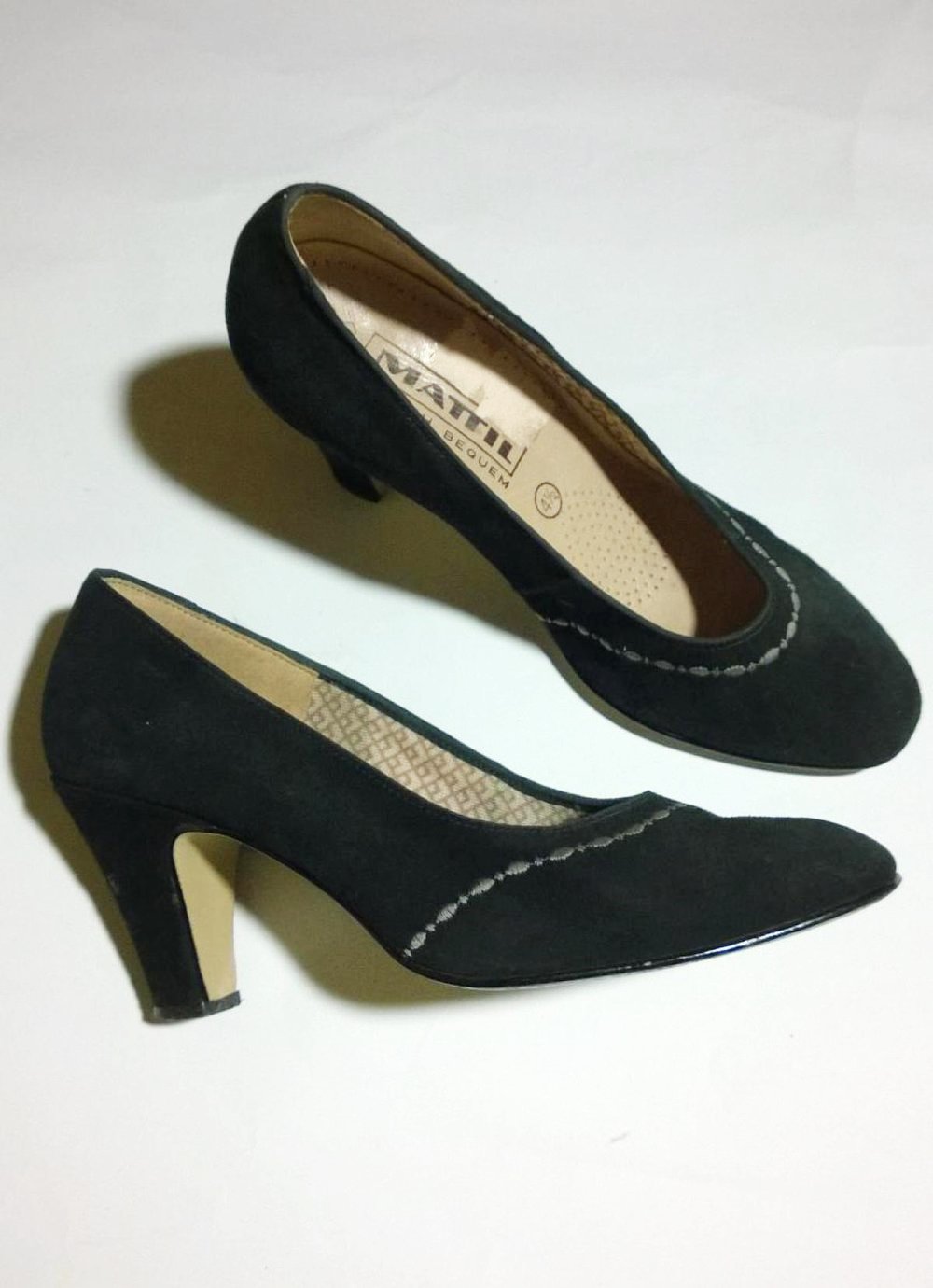 Schwarze Wildleder Pumps Oktoberfest Wiesn 90er Vintage Gr. 4 1/2 Gr. 37 1/2