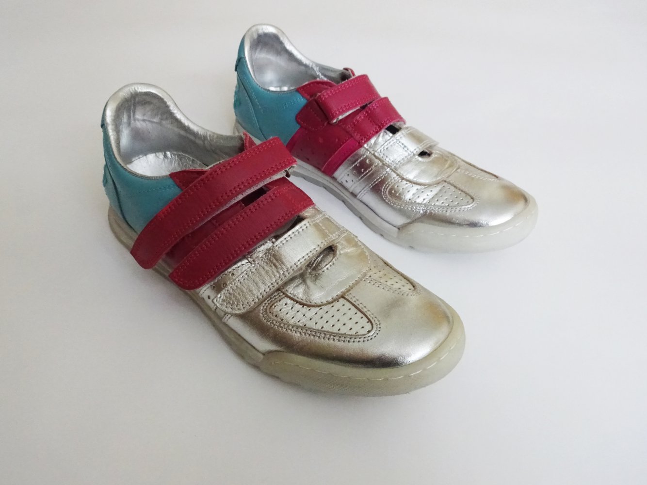 Bunte Sneaker Turnschuhe Sportschuhe Klettverschluss Oldschool Silber Pink Türkis Gr. 38