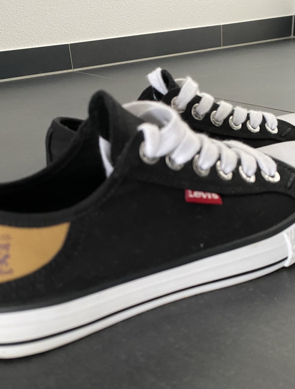 Levi’s sneaker Convers ähnlich gr 37