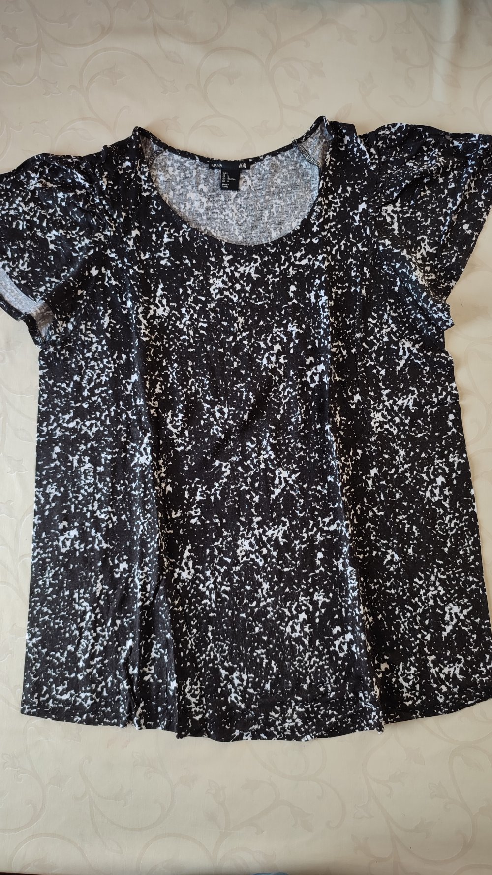 Gemustertes T-Shirt mit Flügelärmel