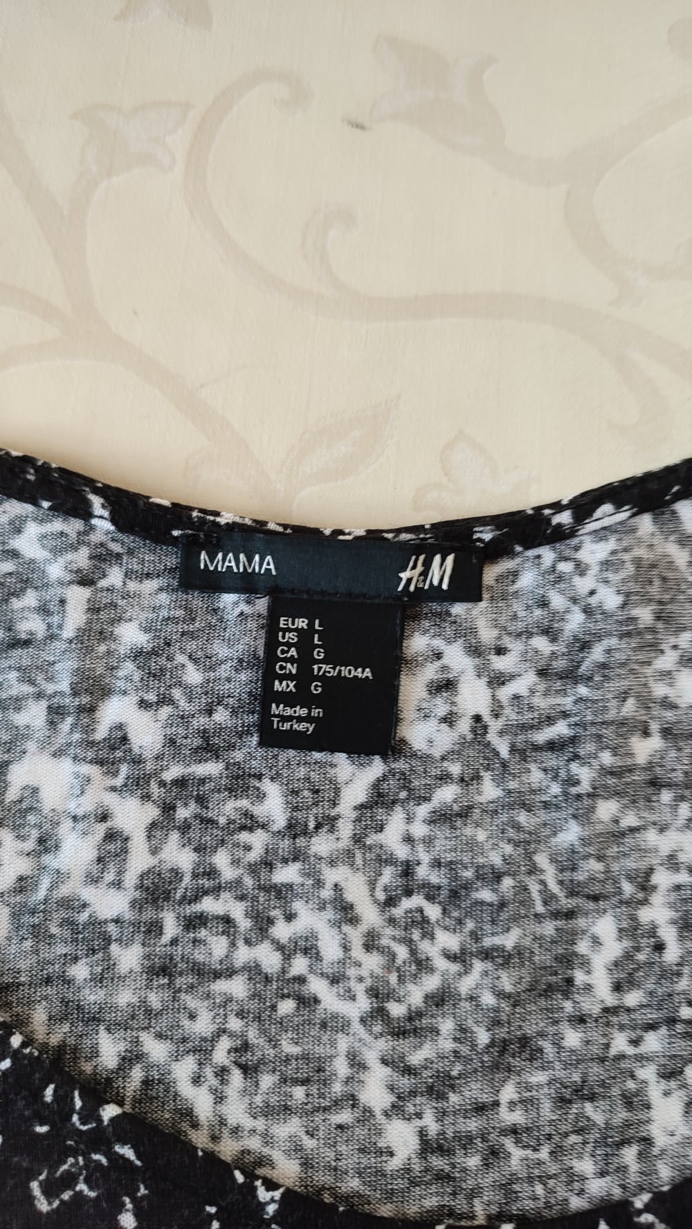 Gemustertes T-Shirt mit Flügelärmel