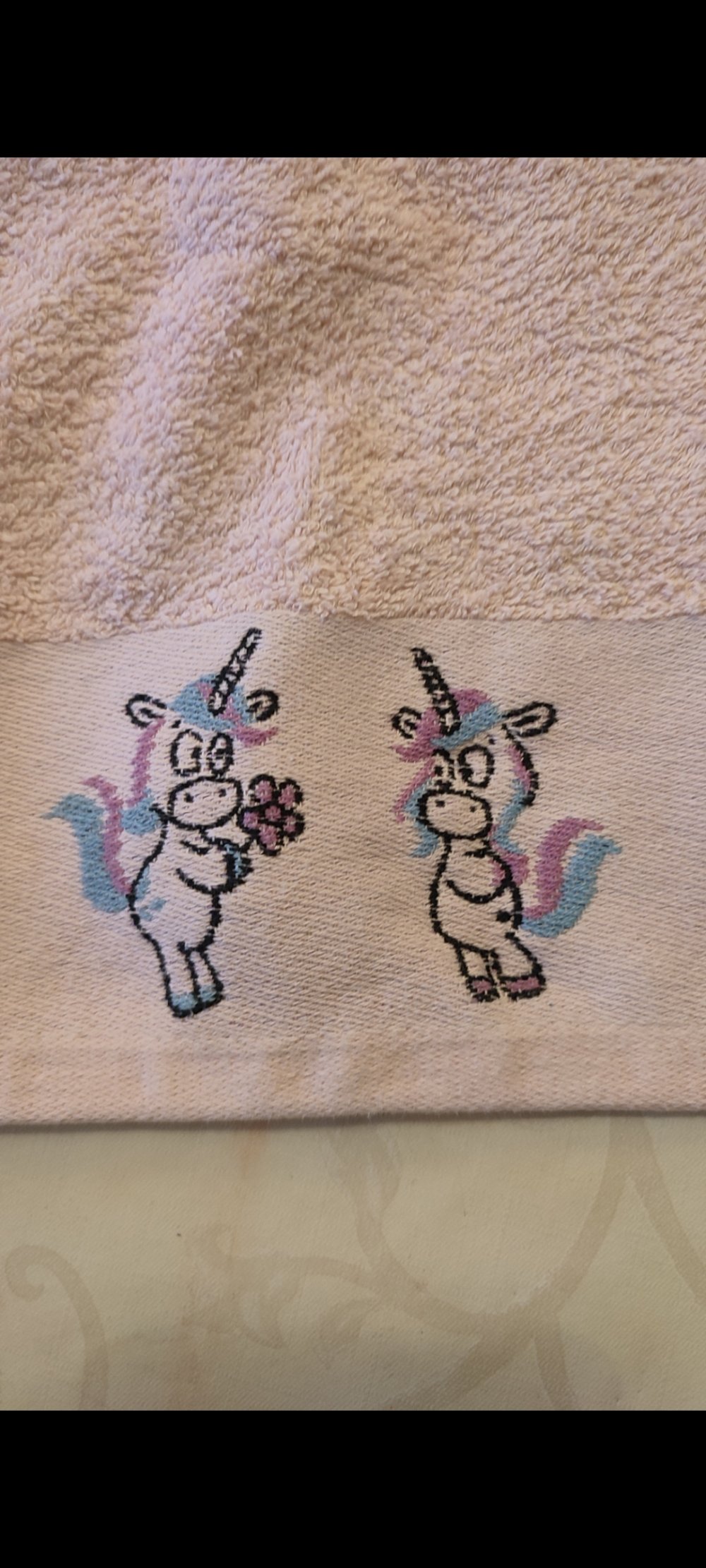 Handtuch und Waschlappen mit Einhörnern 