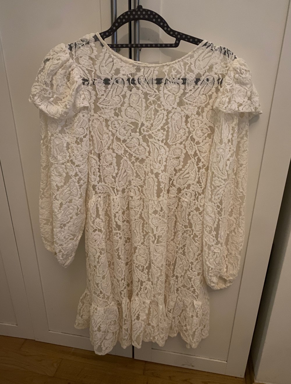 Spitzenkleid