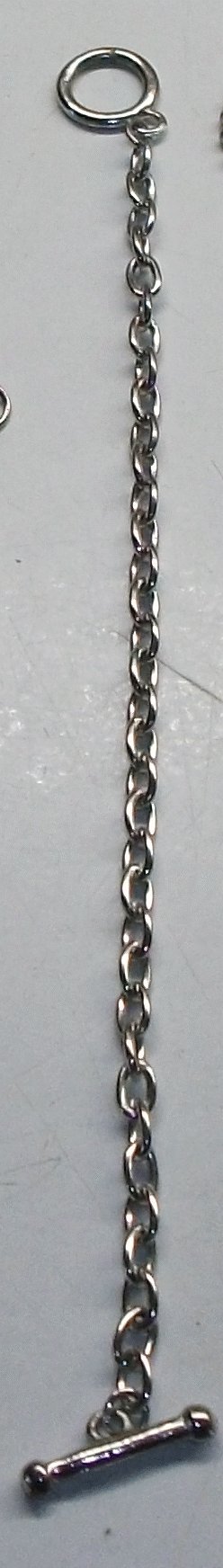 Silberfarbenes Armband mit Toggle Verschluß (18 cm lang)