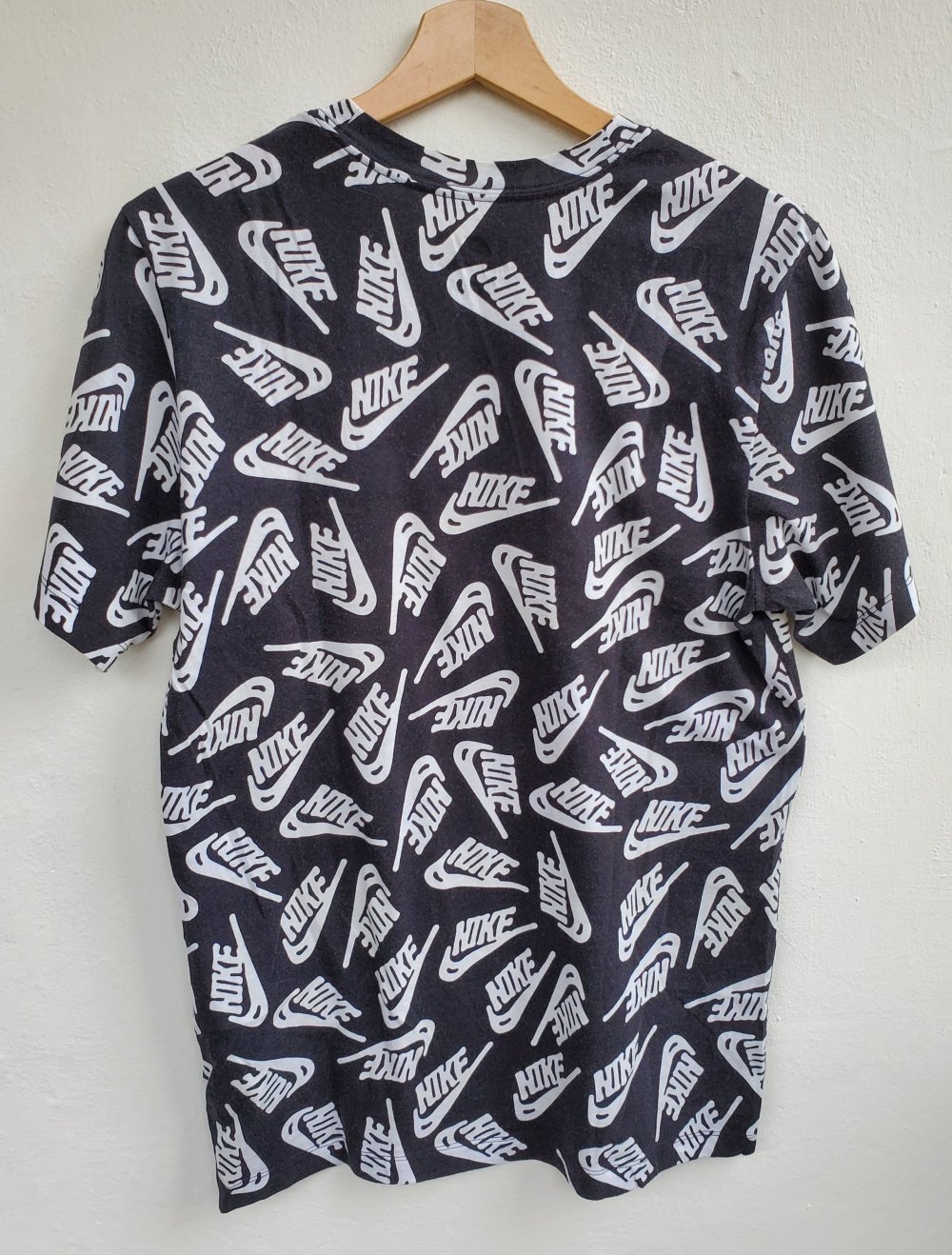 Shirt - S - Nike