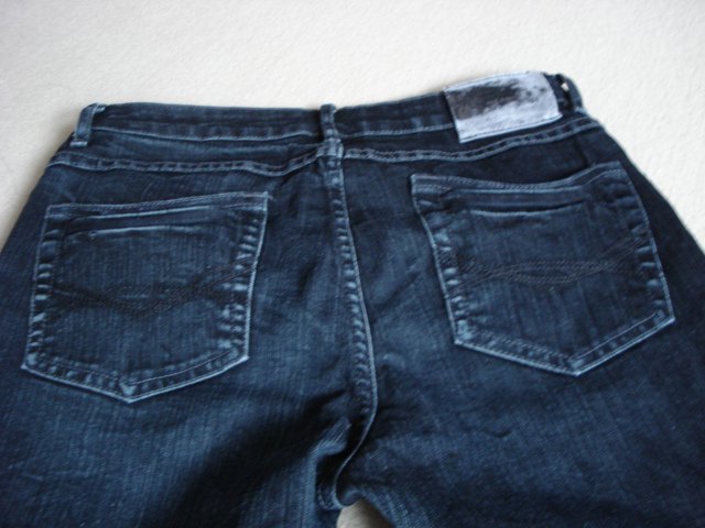 schwarze Stretchjeans