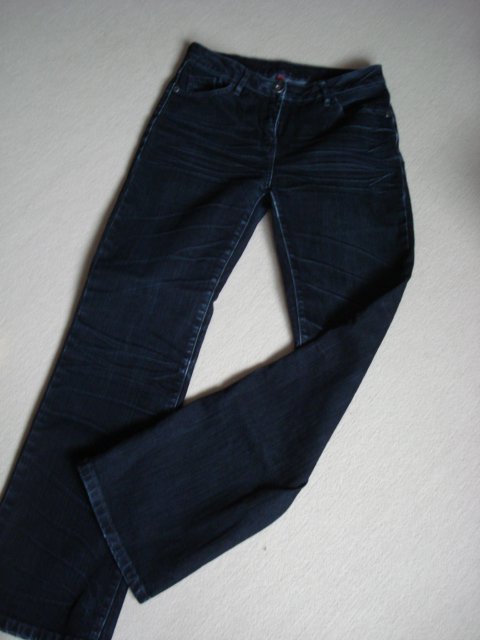 schwarze Stretchjeans