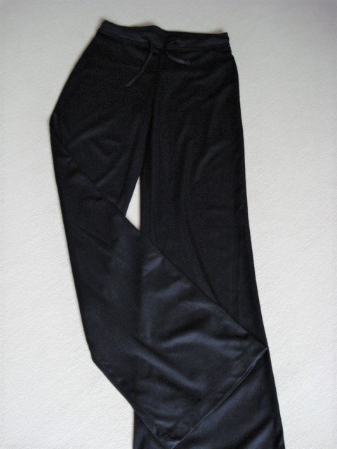 schwarze Stoffhose
