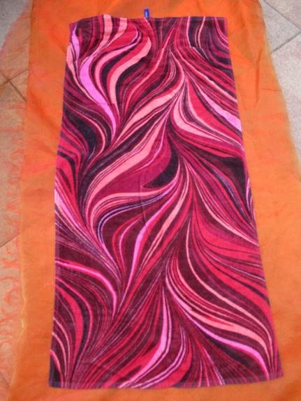 NEU * Ausgefallen * edel * praktisch * Velours * Frotteè * Frottier * Handtuch * Hand- Tuch ''Möve'' Original * Feuerzauber-Serie * Limitierte Edition * LtdE * bordaux- wein- rot * pink *