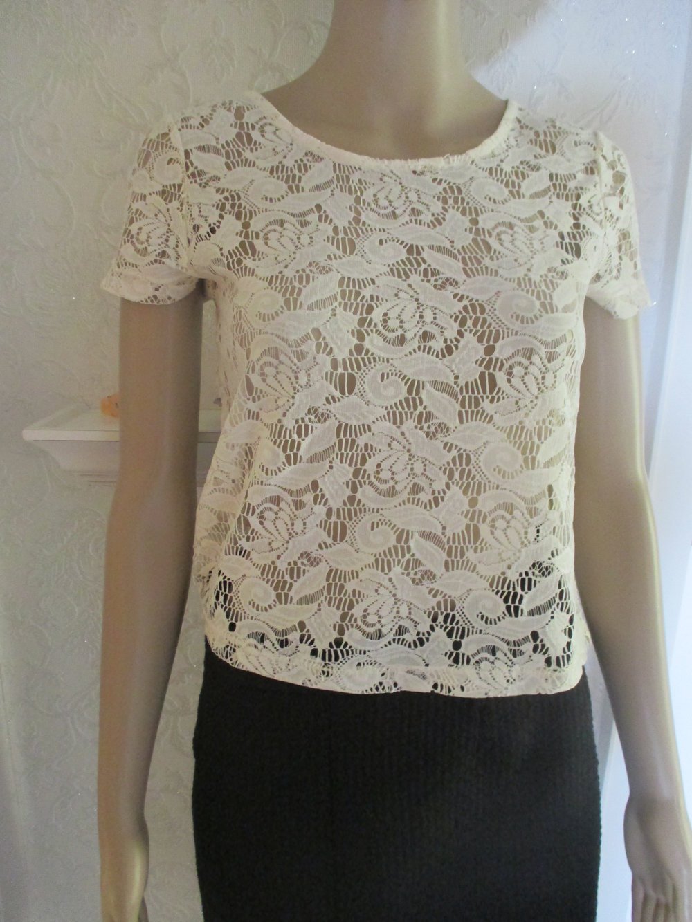 NEU * Ausgeh * Lace- Spitze * DESIGNER * Kurzarm * Schleifen * Romatik * Blusen * Corp * Top * Gr. 36/ S * cremè- beige - champagner - ercu *