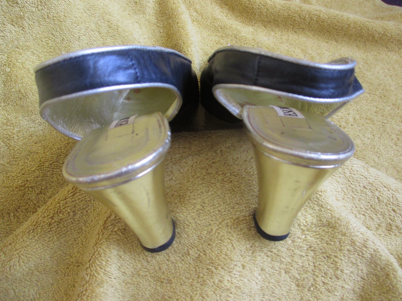 NEUw * Original VINTAGE * Echt Leder * Kitten * High- Heels * Slingbacks * Sling- Pumps * Schuhe 