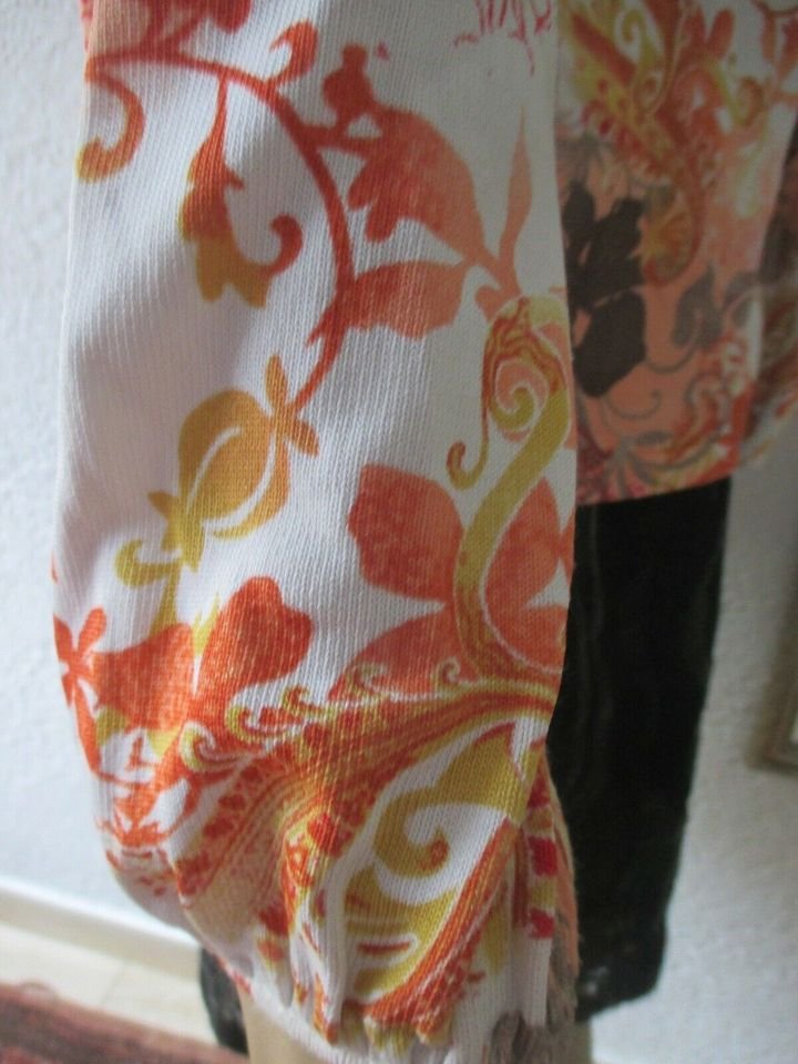 NEU mit ETIKETT * Edel * seidig * Blumen * Blüten * Flower Power * Paisley * Silber- Glitzer * Bodycon * Feinstrick * Pullover 