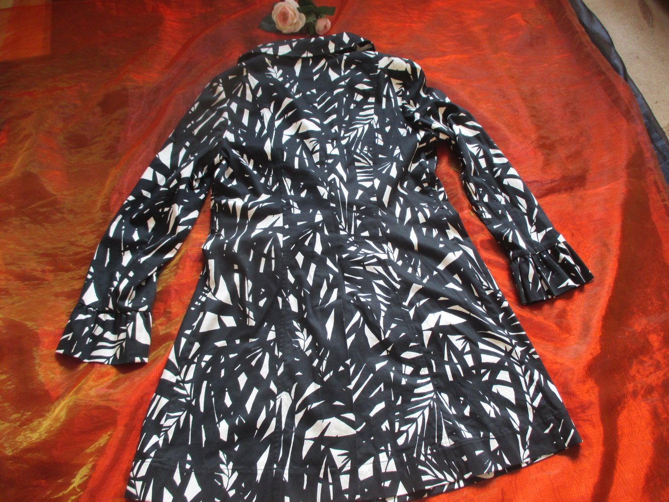 NEU * Ausgefallen * edel * Retro- Style * Trench- Coat * Mantel ''NICOWA'' Gr. 38- 40/ S- M * schwarz * cremè- beige *