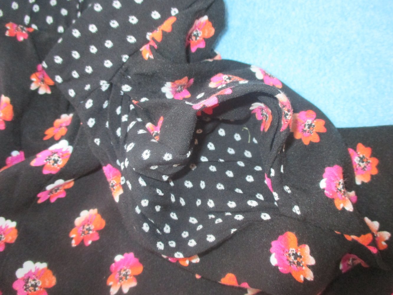 NEU * Edel * Blumen * Blüten * Flower- Power - Style * Gummizug- Bund * Palazzo * Marlene * Schlag * Hose 
