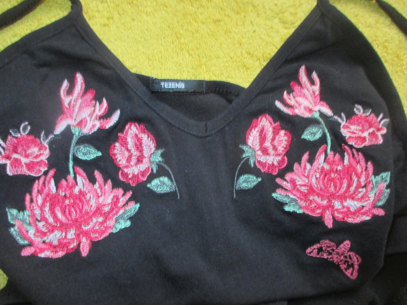  NEU * Sexy * ausgefallen * Rosen * Blüten * Romantik * Stickerei * Body * Einteiler 