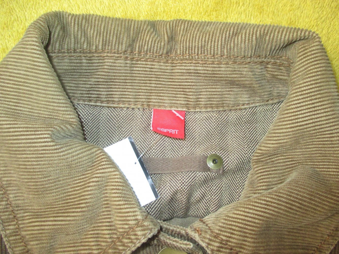 NEU * Sportiv * Old School * Retro- Style * Fein * Cord- Jacke 
