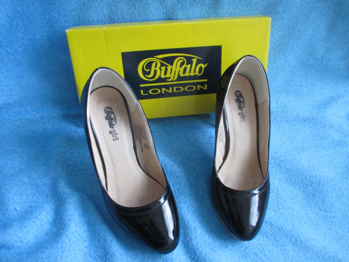  NEUw * Lack- Leder * Imitat * Vegan * High Heels * Plateau * Pumps * Schuhe 