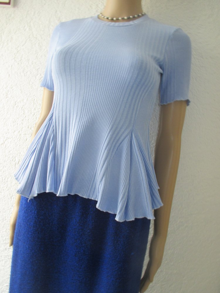 NEU * edel * Ripp- Optik * Bodycon * ?Peplum * T- Shirt * Pullover 