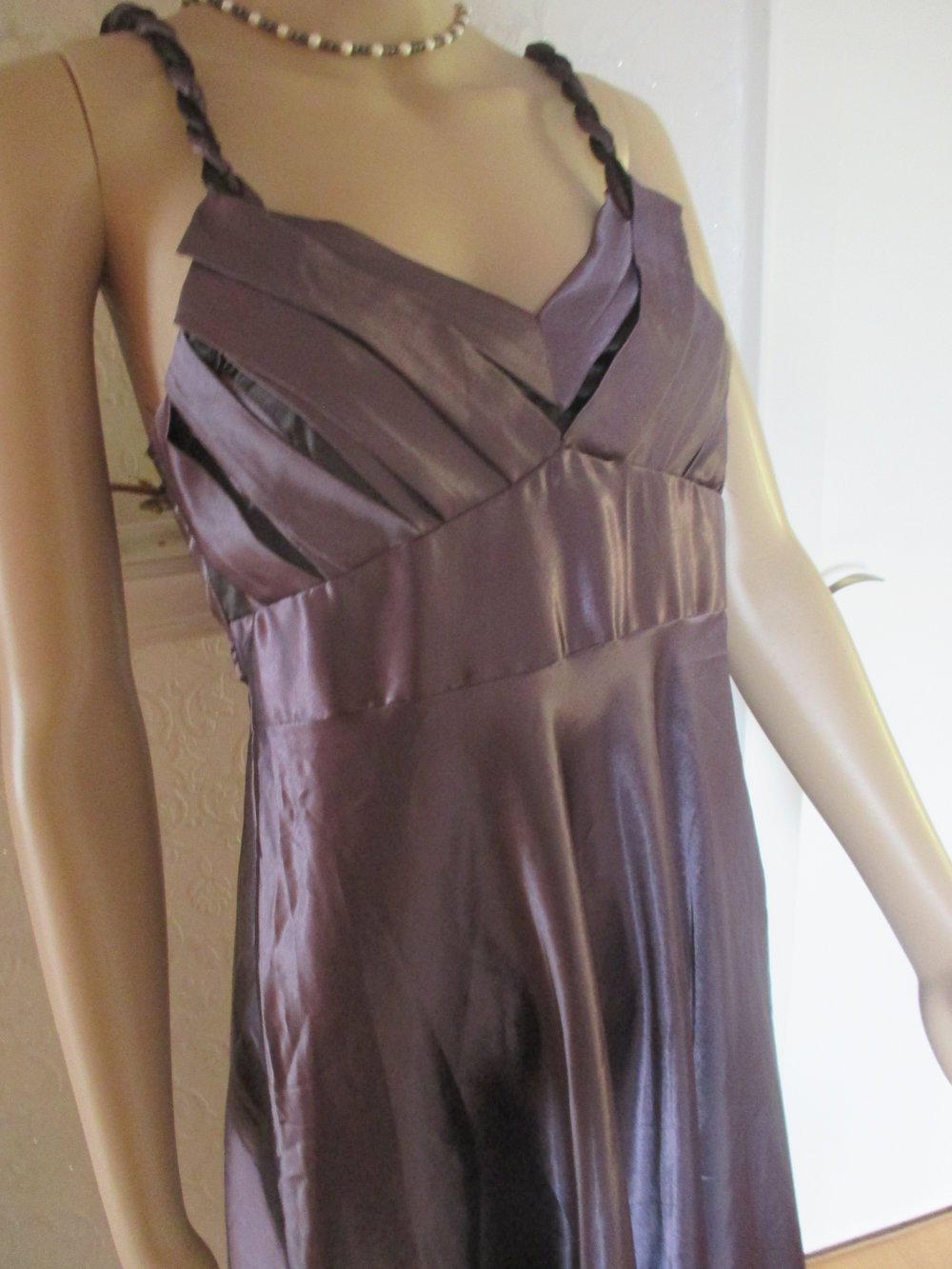 NEU Seiden Satin Abend Ausgeh Tanz Fest Flecht Träger Rockabilly Tellerrock Kleid 