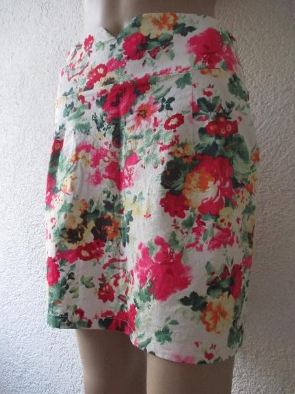  NEU * Edel * Romantik * Rosen * Blüten * Flower- Power * Mini- Rock 