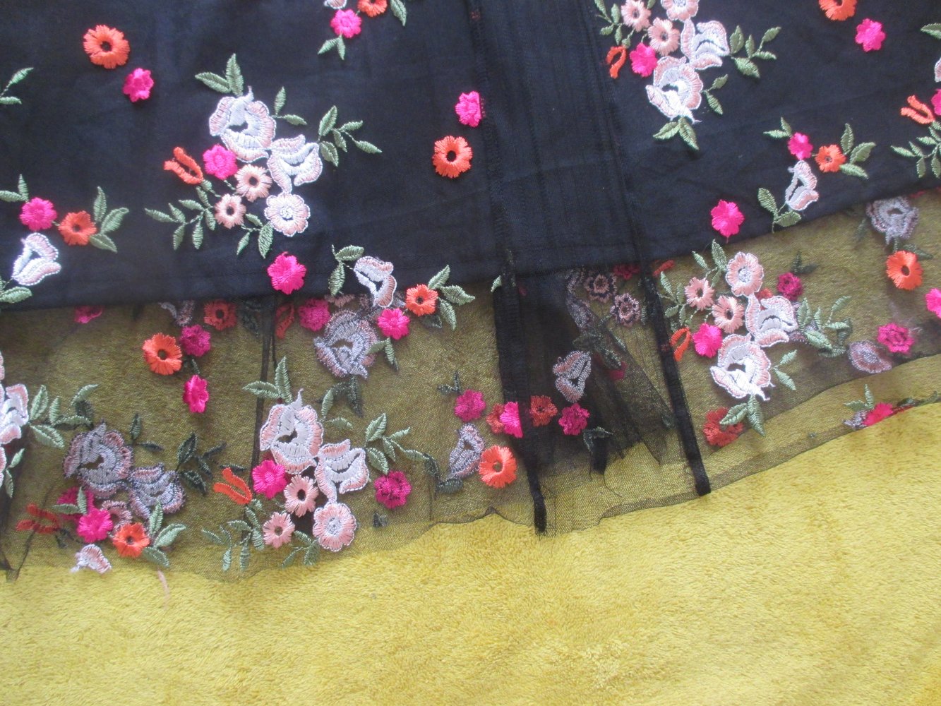  NEU mit Etikett * Blumen * Blüten * Flower * Stickerei * Mesh * Tüll * Kleid 