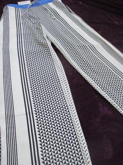 NEU mit ETIKETT * Edel * Geometrie * Dreiecke * Streifen * Retro * Grafik * Style * Gummizug- Bund * Palazzo * Marlene * Schlag * Hose 