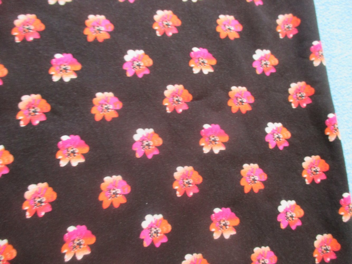 NEU * Edel * Blumen * Blüten * Flower- Power - Style * Gummizug- Bund * Palazzo * Marlene * Schlag * Hose 