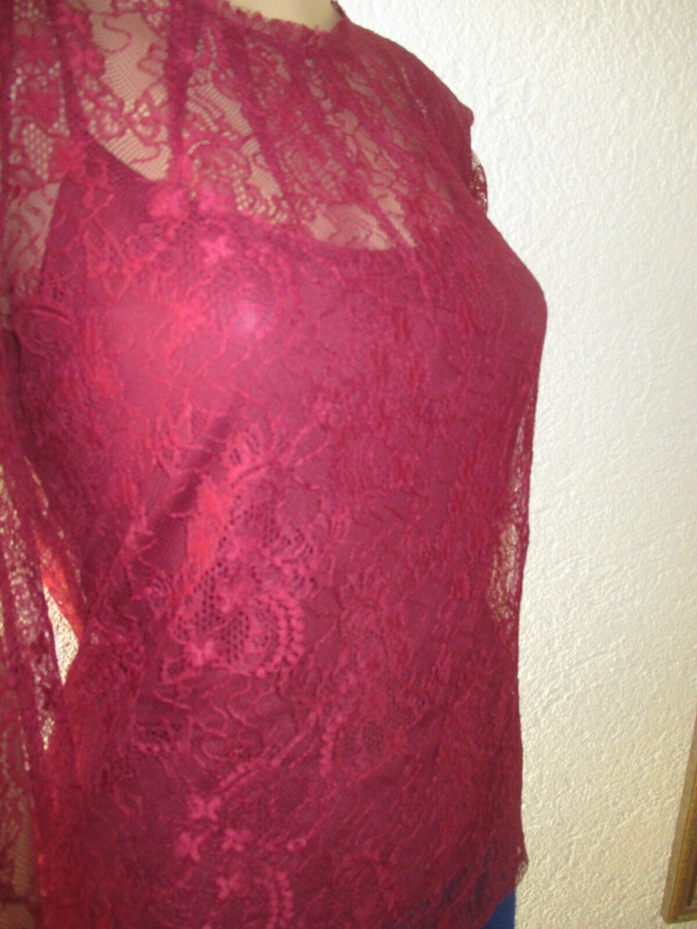 NEU * Boho * Romantik * Blumen * Blüten * Flower * Lace- Spitzen * Logsleeve Bodycon * Bluse mit Spaghetti Träger- Top * T- Shirt 