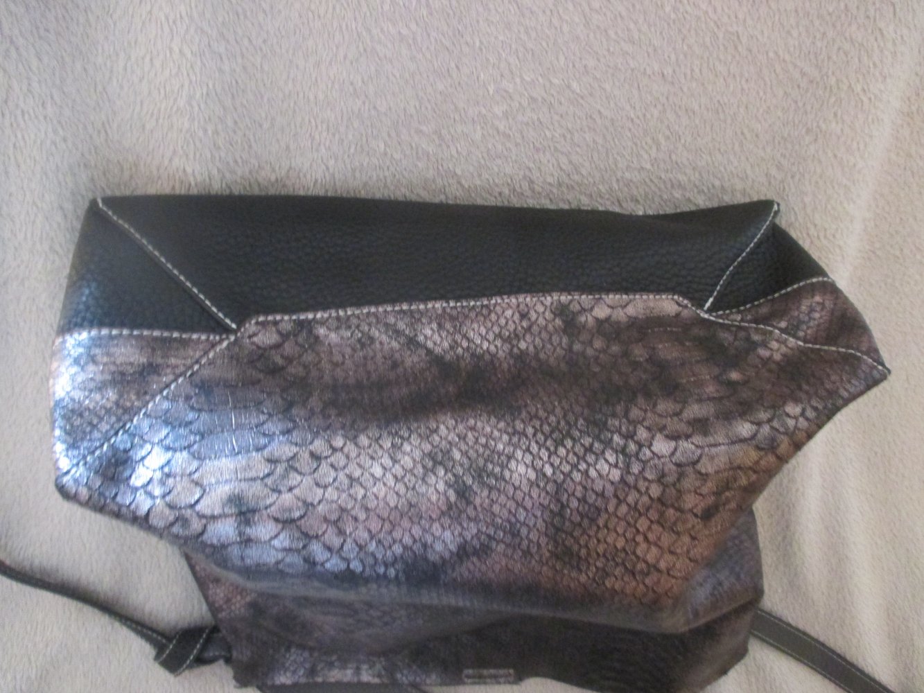 NEU und unbenutzt * Echt * Animal Look * Metallic- Leder * XL * Beutel * Umhänge * Hand * Shopper * TASCHE * Tote * Bag 
