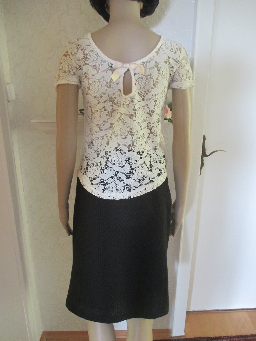 NEU * Ausgeh * Lace- Spitze * DESIGNER * Kurzarm * Schleifen * Romatik * Blusen * Corp * Top * Gr. 36/ S * cremè- beige - champagner - ercu *