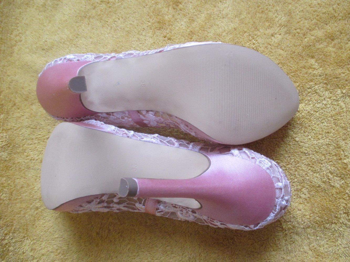 NEU und ungetragen * Blumen * Blüten * Flower * Lace- Spitze * High- Heels * Plateau * Pumps * Schuhe 