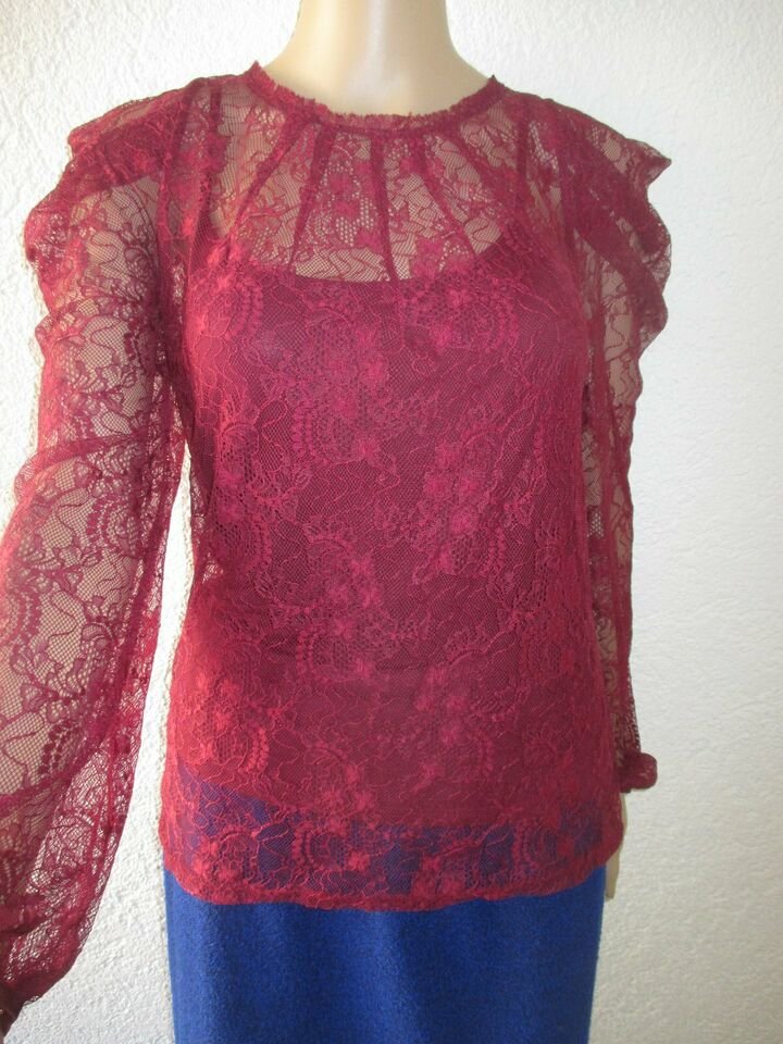 NEU * Boho * Romantik * Blumen * Blüten * Flower * Lace- Spitzen * Logsleeve Bodycon * Bluse mit Spaghetti Träger- Top * T- Shirt 
