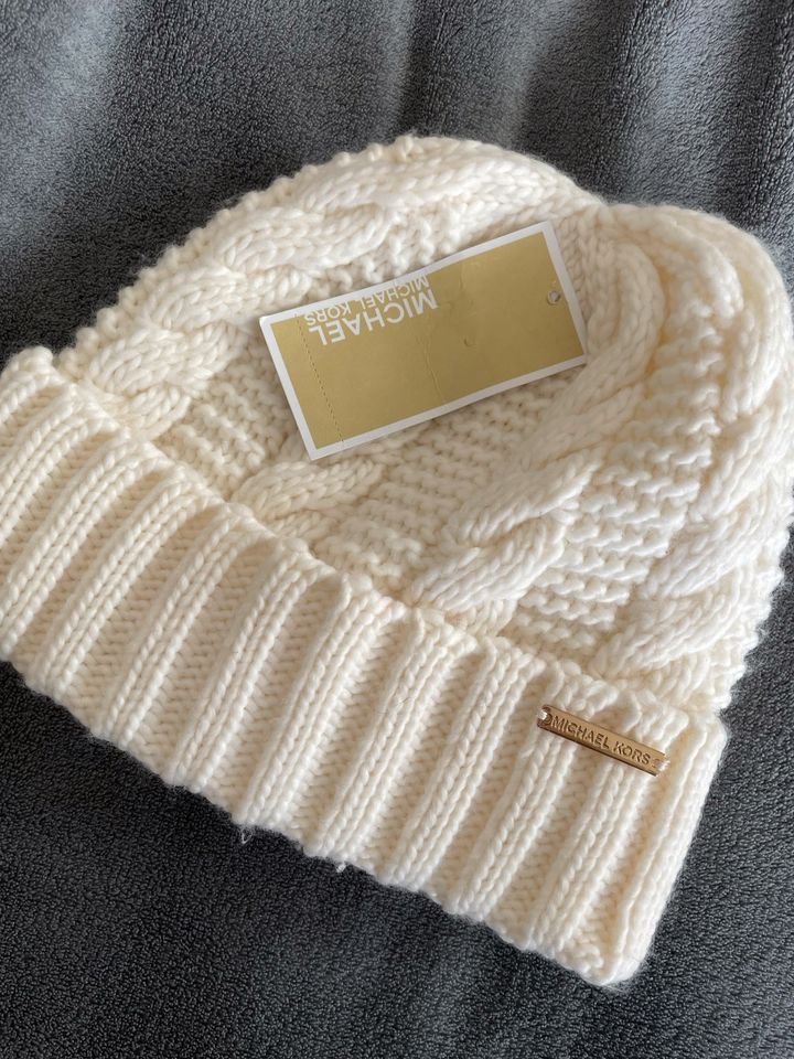 NEU mit ETIKETT * Edel * Kuschel * Winter * Zopfmuster * Grob- Strick * Beanie * Mütze 