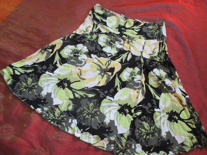 NEU * Blumen * Blüten * Flower- Power * Falten * Glocken * A- Linie * Midi * Strech * Rock 