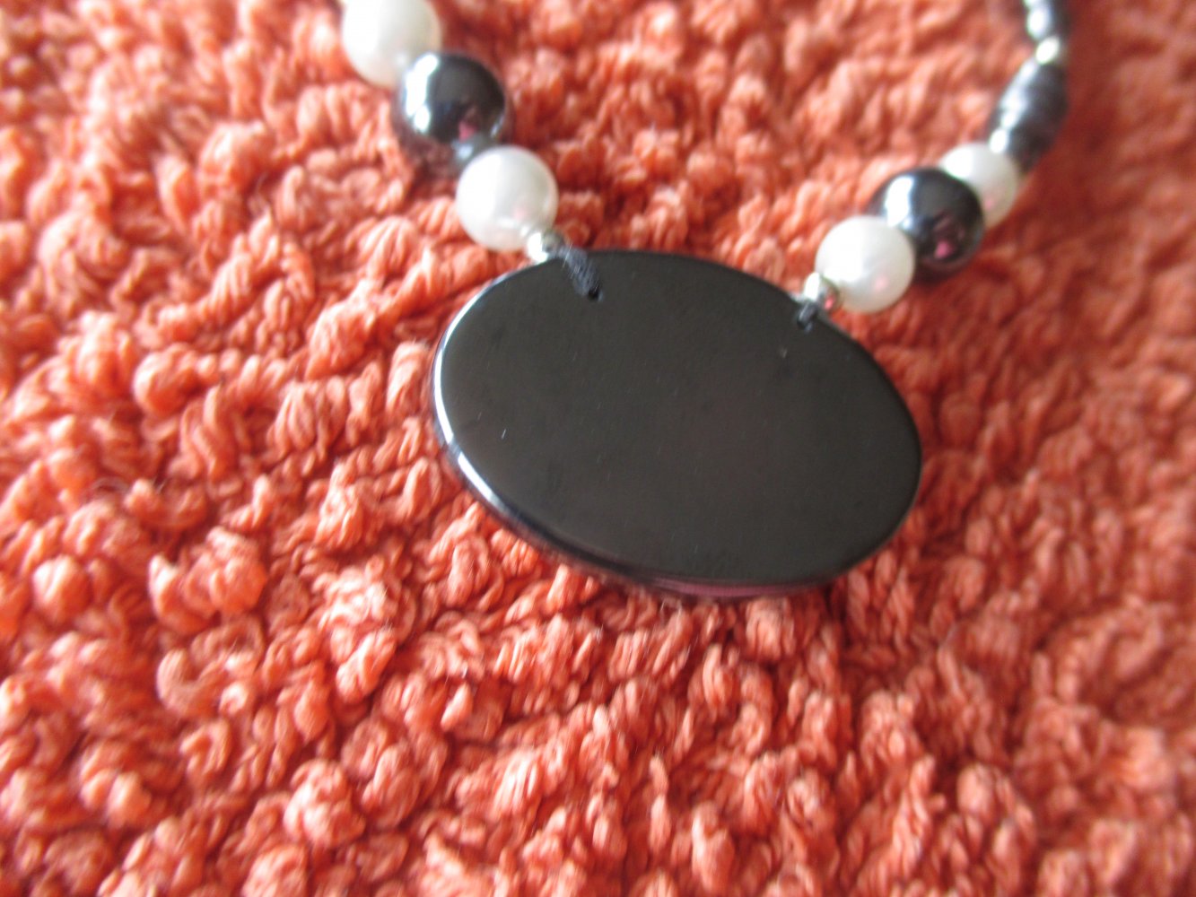   NEU * Elegant * ausgefallen * ORIGINAL VINTAGE * Perlen * Collier * Kette * schwarz * rauch- blau * cremé- weiß *