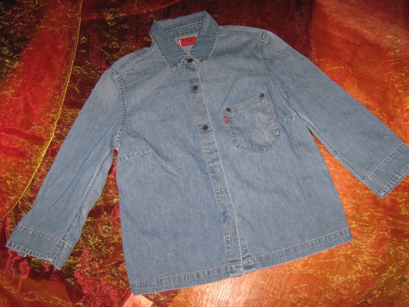 NEU * Damen * DESIGNER * Jeans * Hemd- Bluse Dreiviertel Arm ''LEVI'S®'' Original * Gr. 34- 36 XS- S * hell- blau *