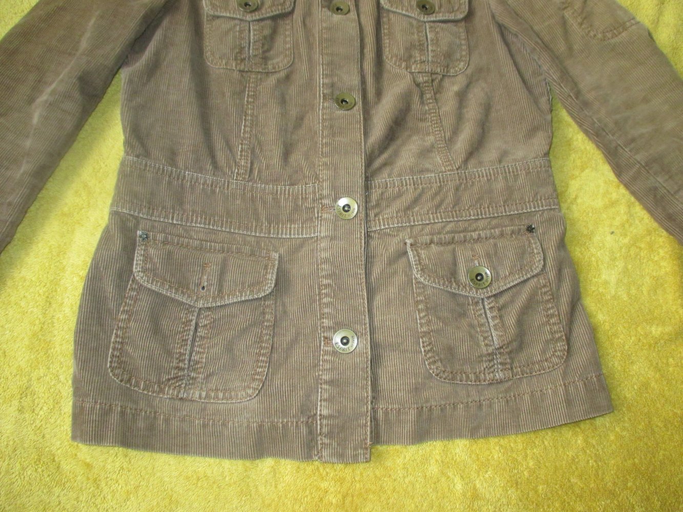 NEU * Sportiv * Old School * Retro- Style * Fein * Cord- Jacke 