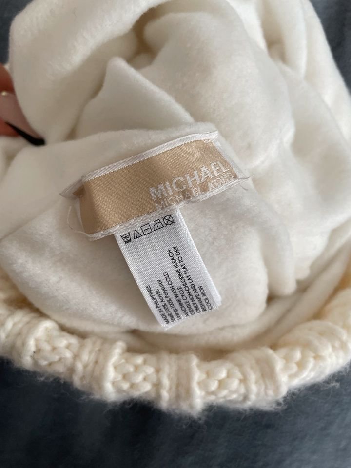 NEU mit ETIKETT * Edel * Kuschel * Winter * Zopfmuster * Grob- Strick * Beanie * Mütze 