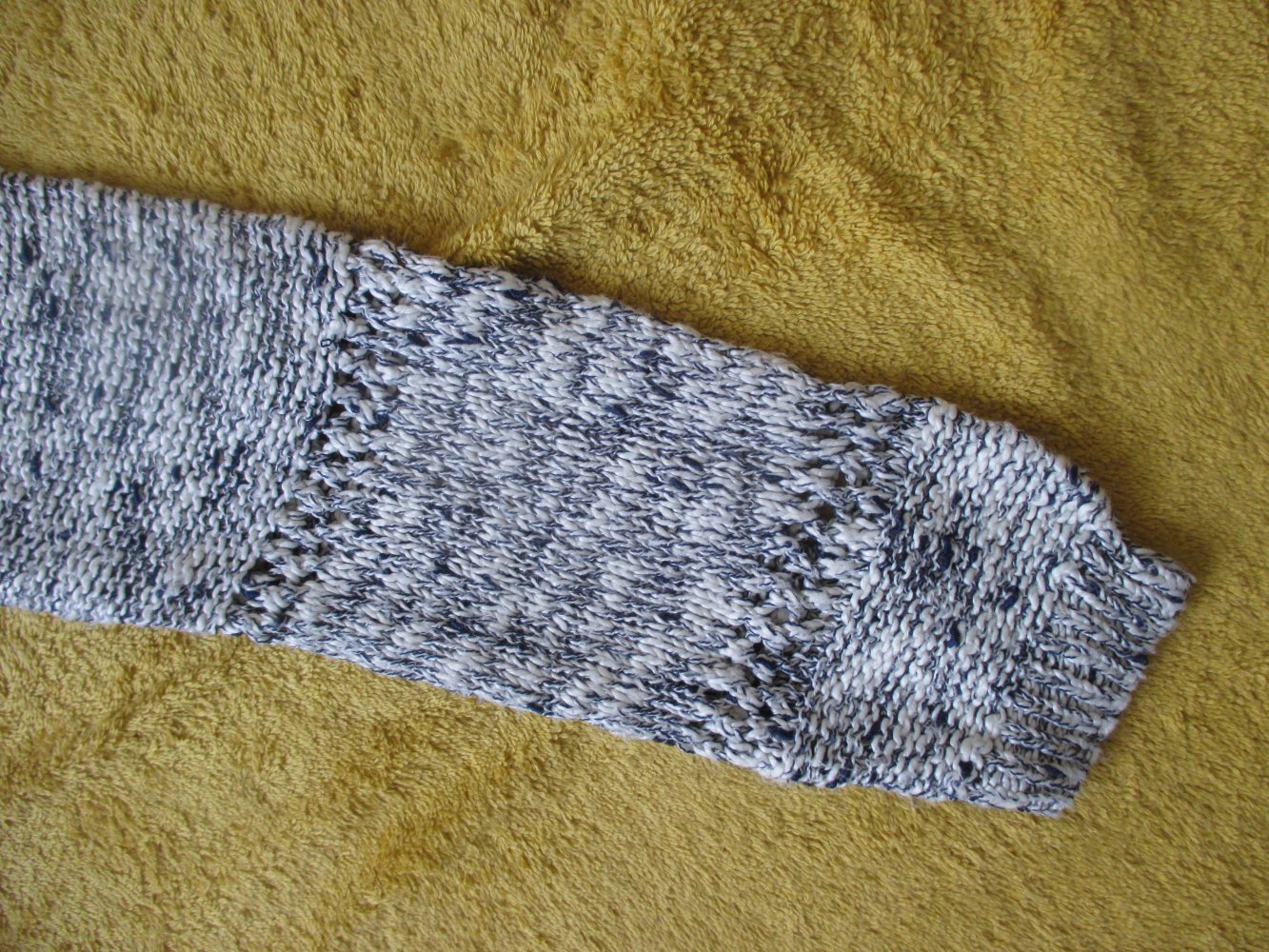  NEU * Stylisch * Ajour- Loch- Cut Out * Loch * Grobstrick * Pullover 