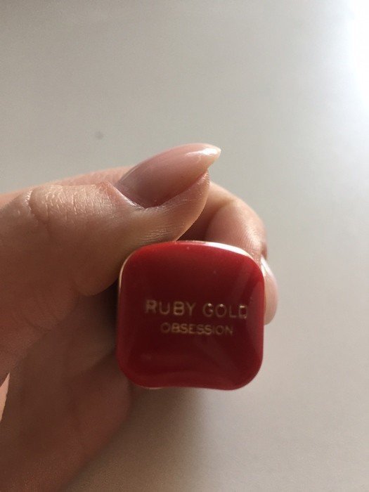 Loréal Paris Gold Obsession ruby rot gold Lippenstift Lipstick 